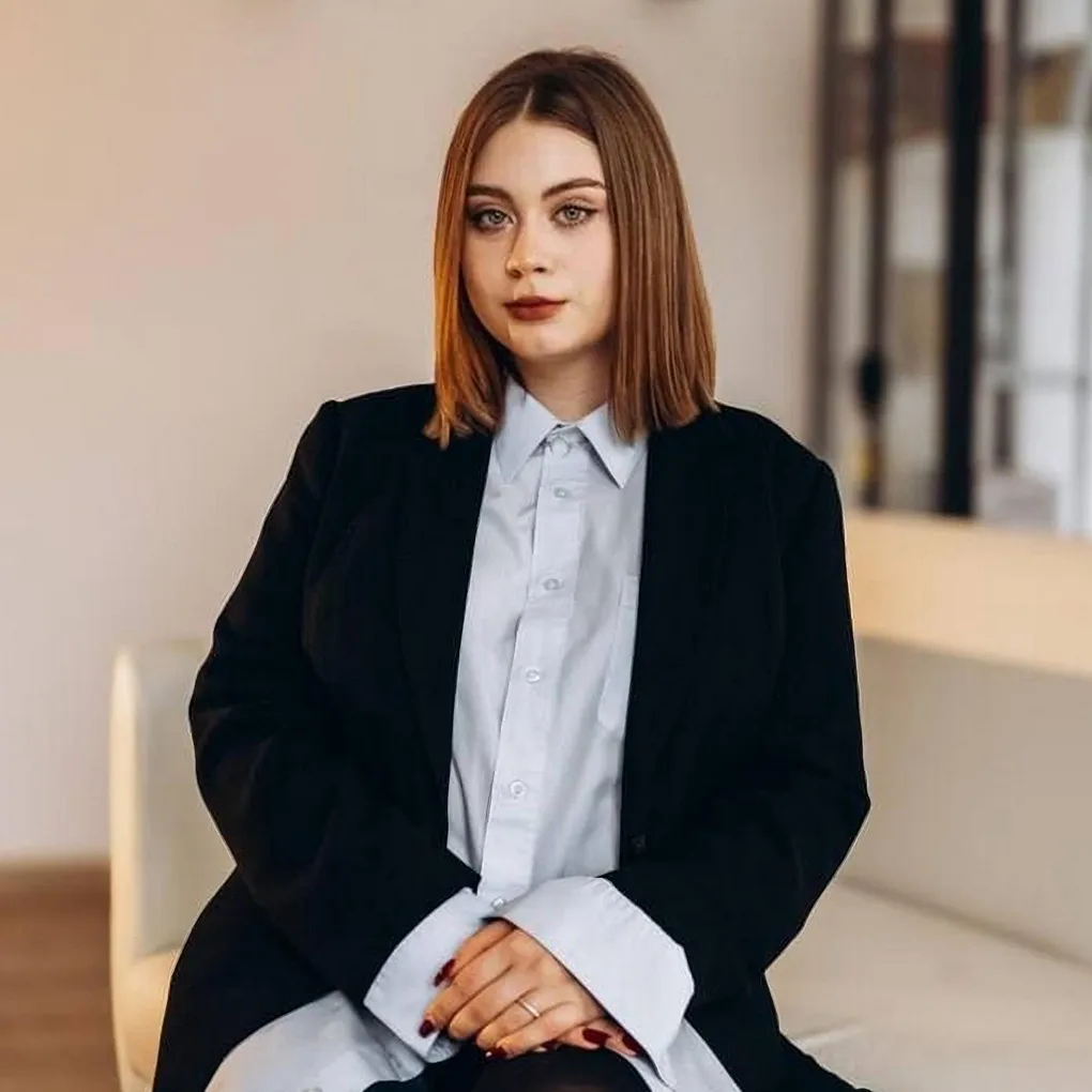 Ірина Вальчук - Вчителька української мови та інтегрованого курсу з літератури